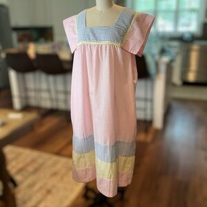 Vandemere Vintage Pink Seersucker Square-Neck Sundress with Blue Trim